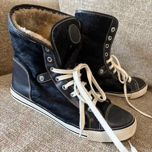 Tory Burch Black Fur-Lined High-Top Sneakers